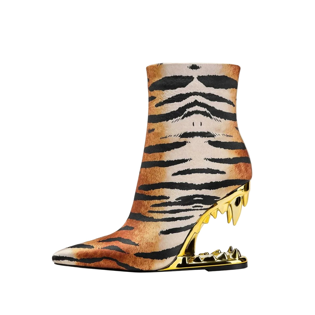 Brave heart ankle boots